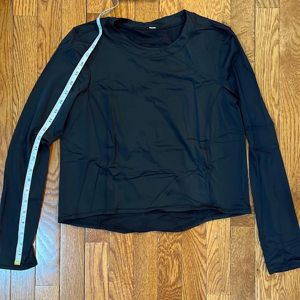 Lululemon Black top